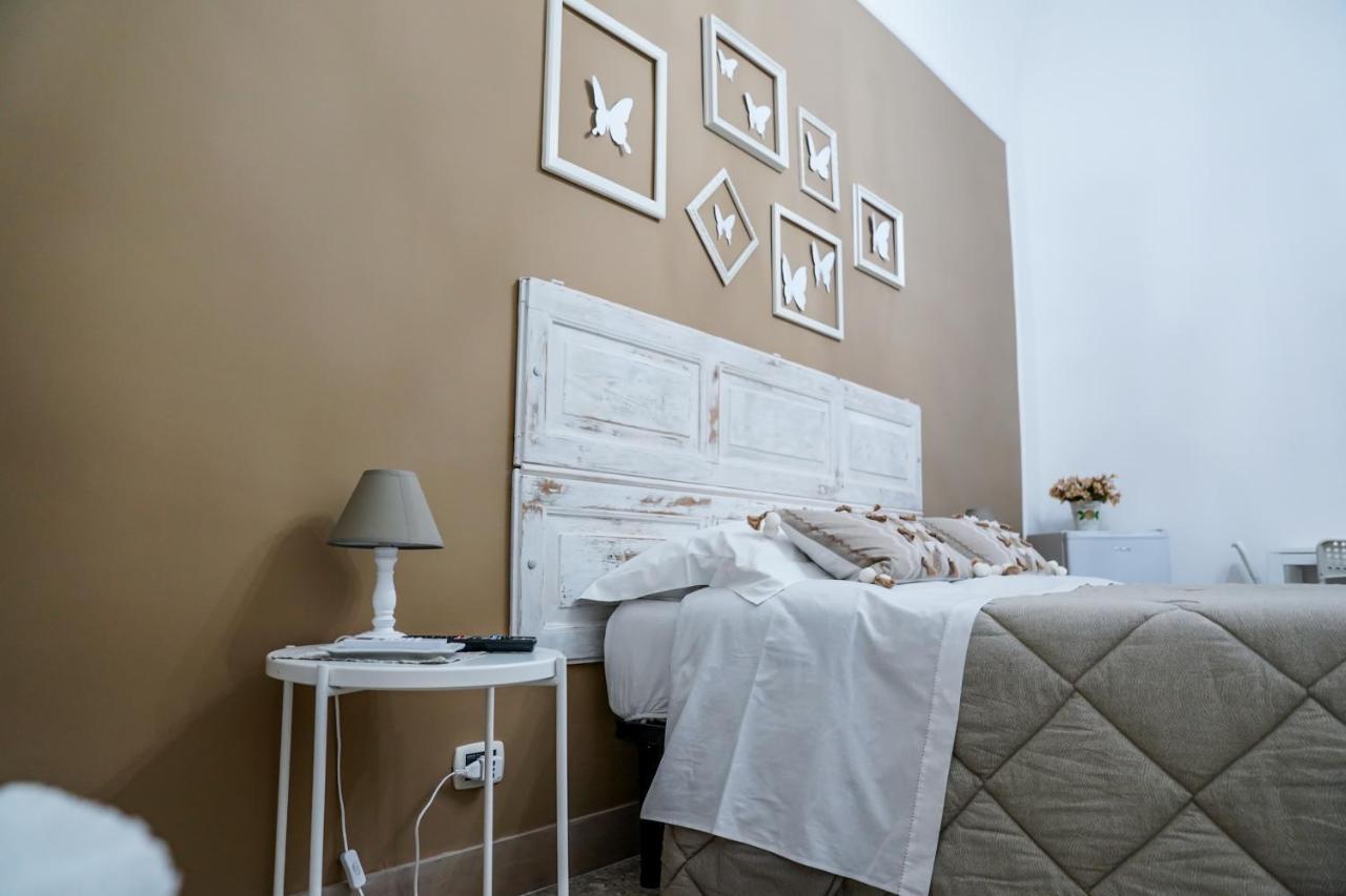 Il Mari Bed & Breakfast Taranto Bagian luar foto