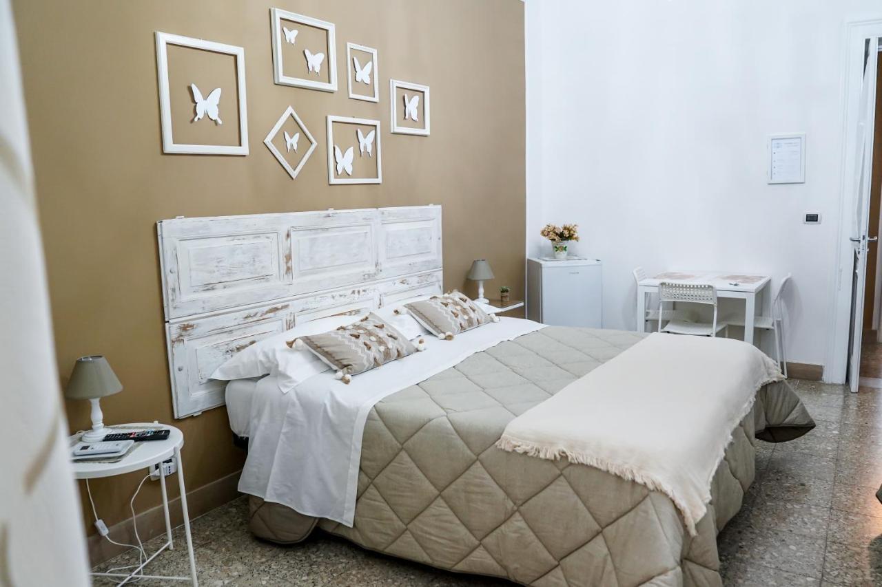 Il Mari Bed & Breakfast Taranto Bagian luar foto