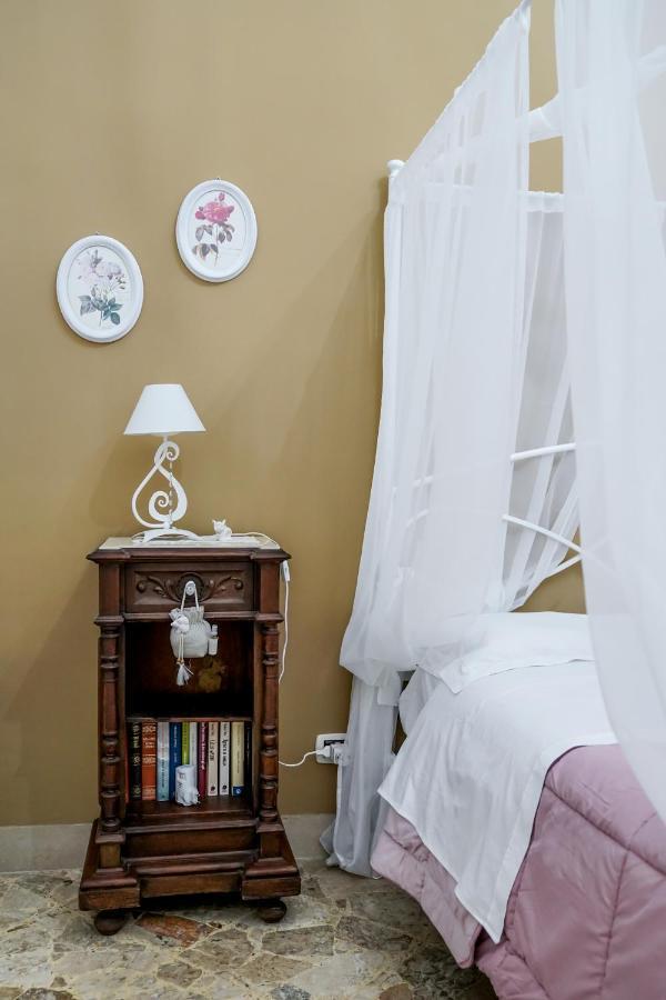 Il Mari Bed & Breakfast Taranto Bagian luar foto