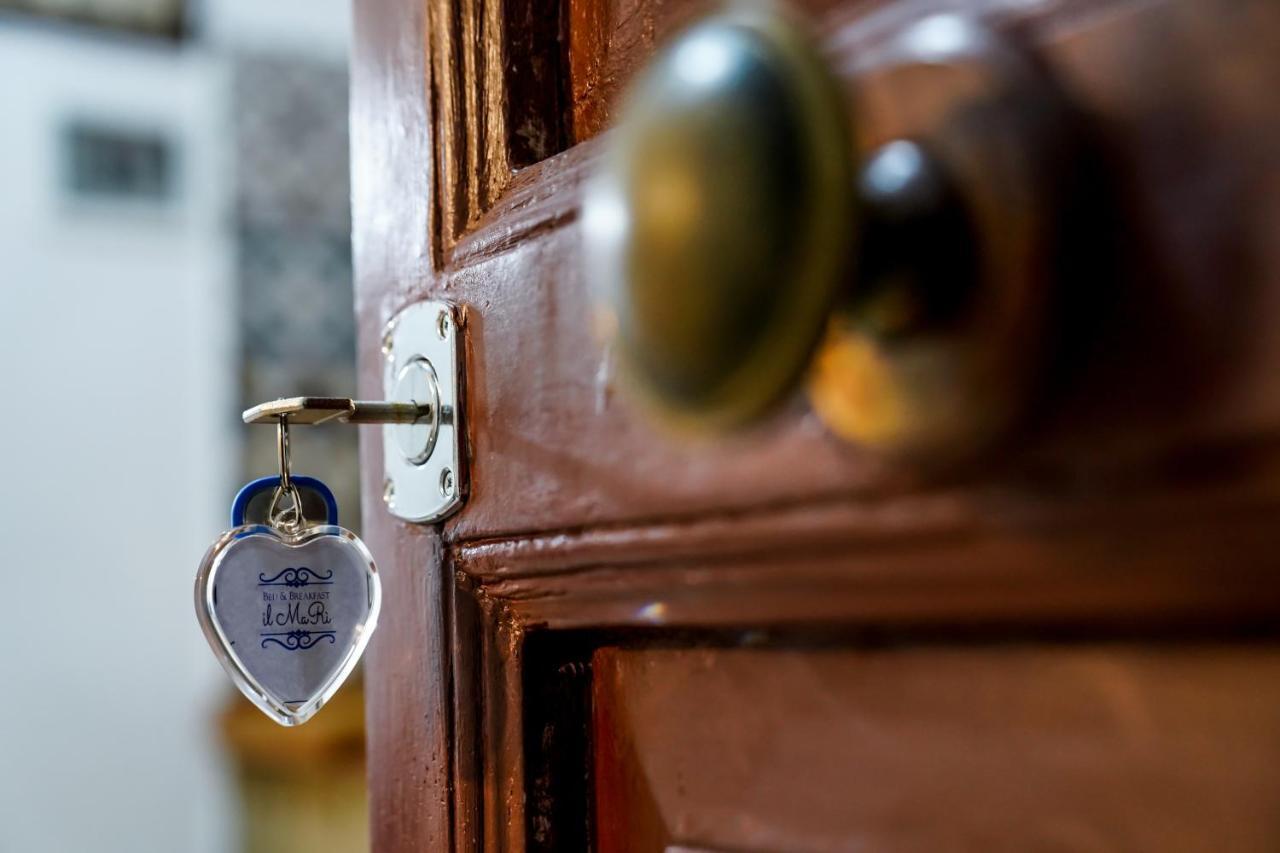 Il Mari Bed & Breakfast Taranto Bagian luar foto